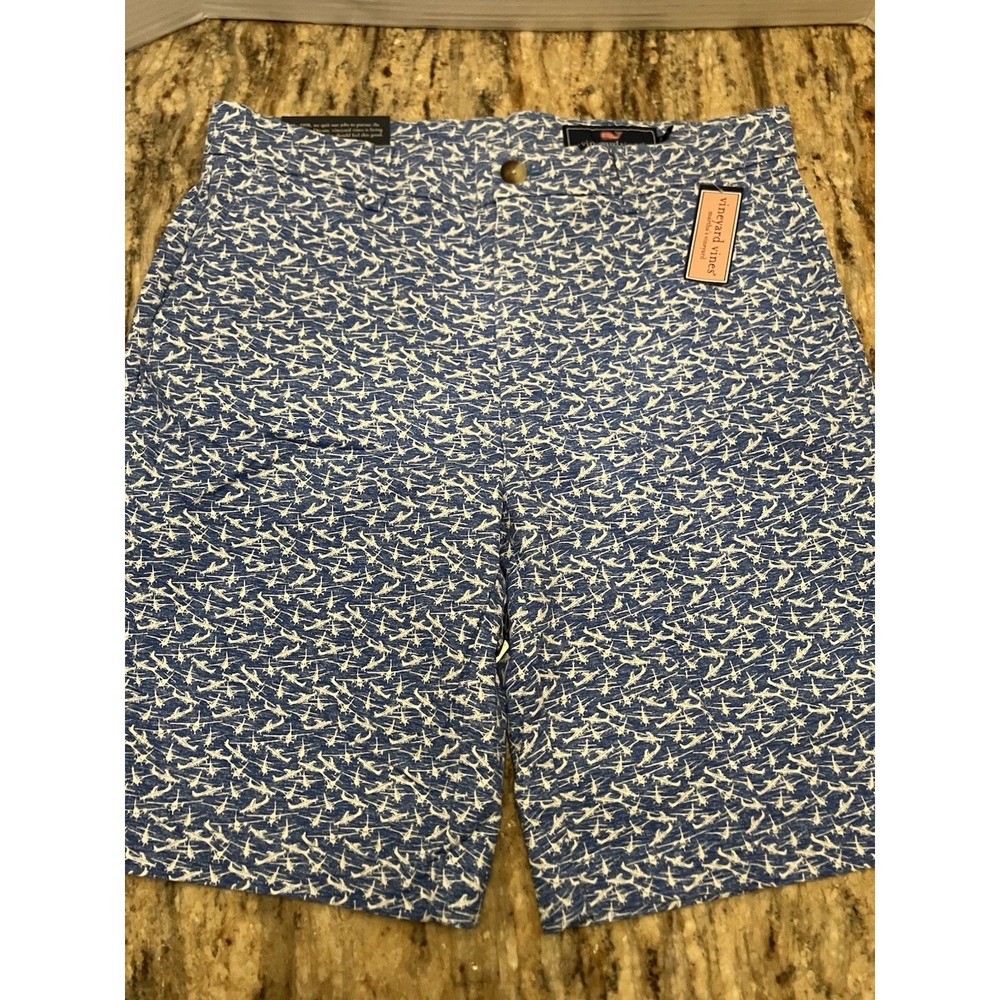 VINEYARD VINES Men's 9" Breaker Shorts Size 32  Airplane Chinos Flat Front NWT
